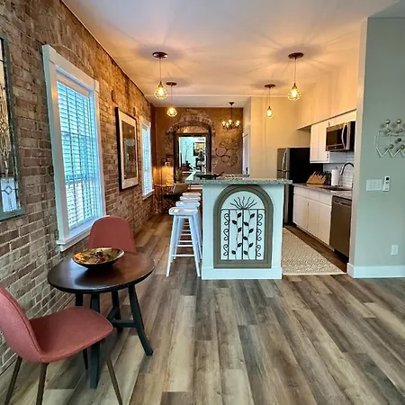Bisbee Brownstone Suites Exterior photo