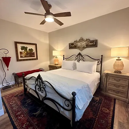 Bisbee Brownstone Suites Exterior photo